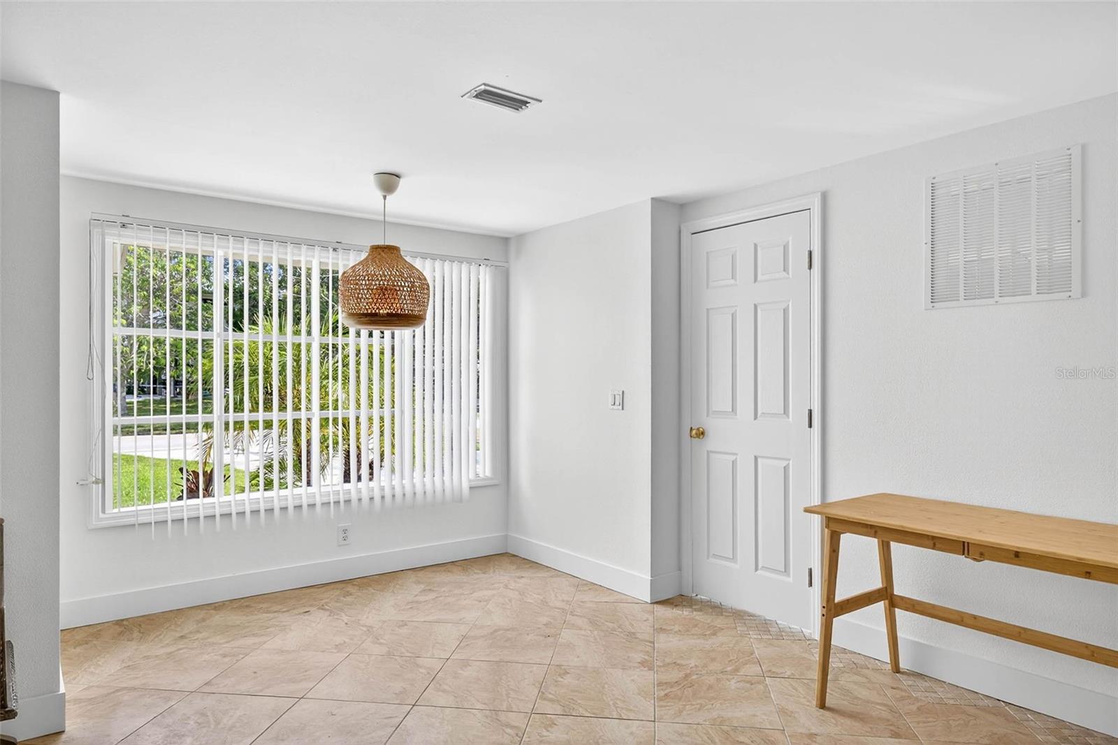 3225 W SHELL POINT RD, RUSKIN, FL, 33570