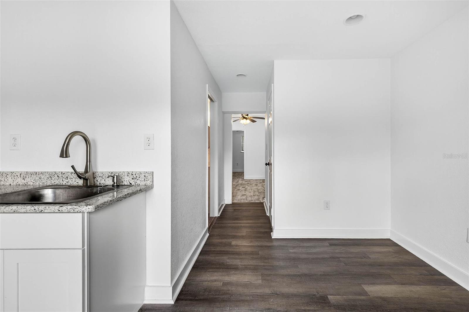 3225 W SHELL POINT RD, RUSKIN, FL, 33570