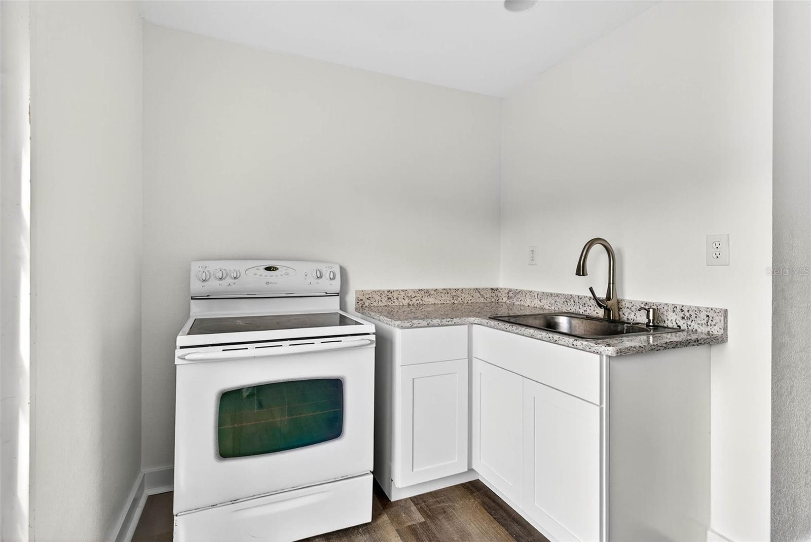 3225 W SHELL POINT RD, RUSKIN, FL, 33570