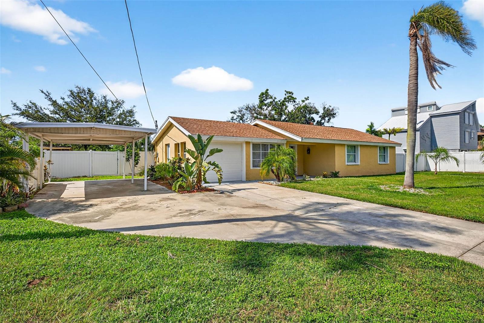 3225 W SHELL POINT RD, RUSKIN, FL, 33570