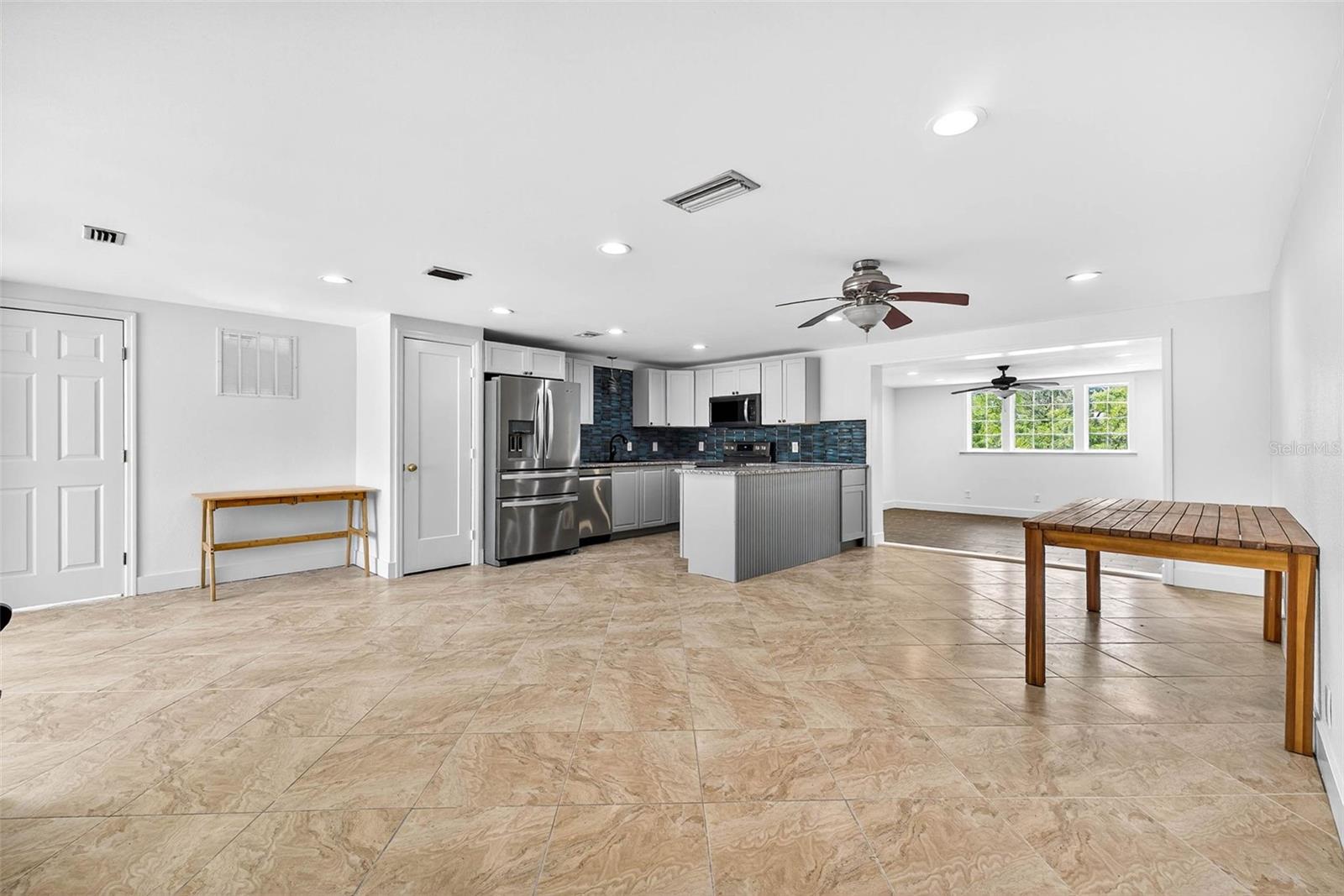 3225 W SHELL POINT RD, RUSKIN, FL, 33570