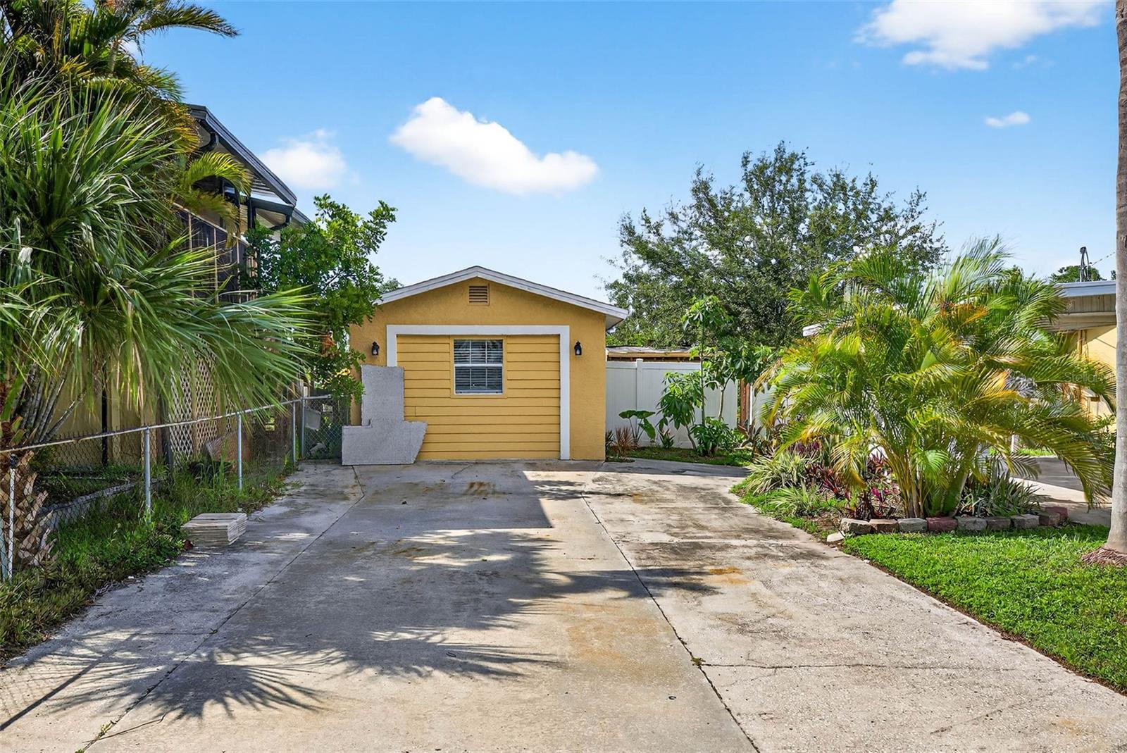 3225 W SHELL POINT RD, RUSKIN, FL, 33570