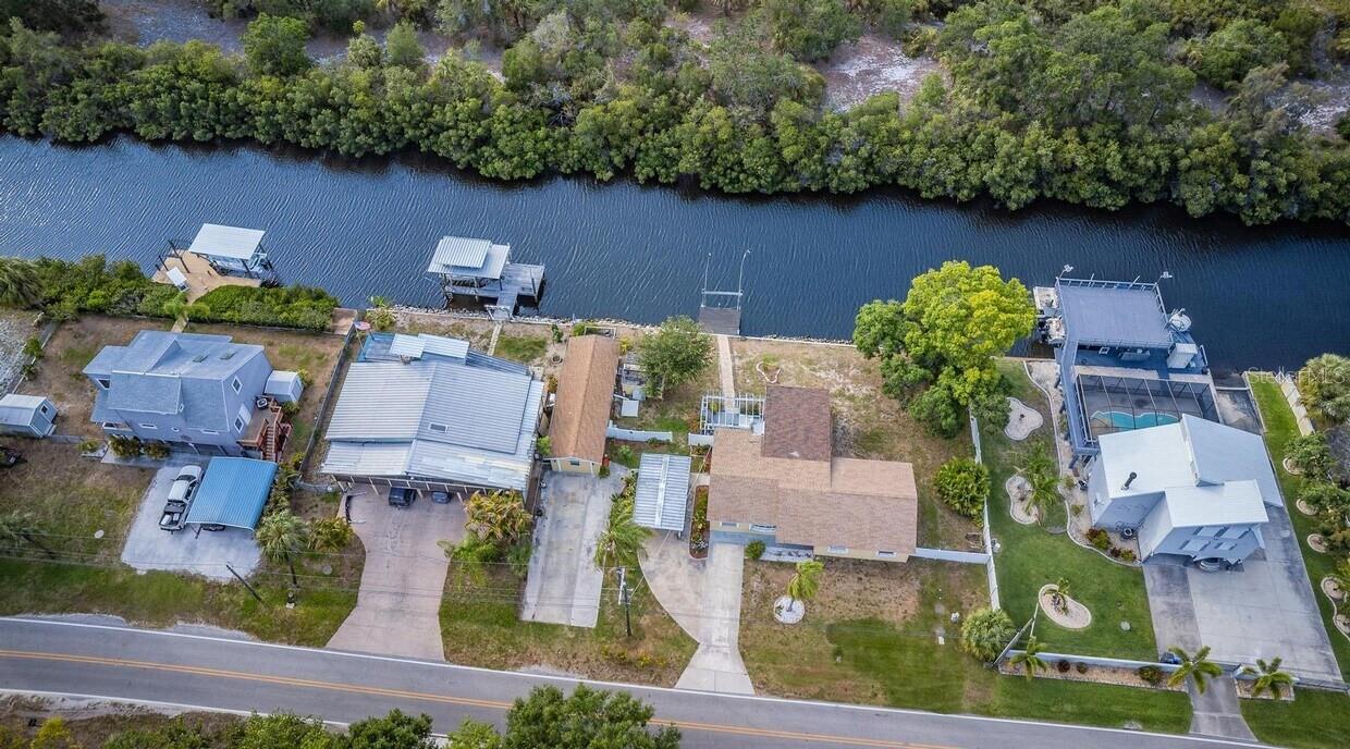 3225 W SHELL POINT RD, RUSKIN, FL, 33570