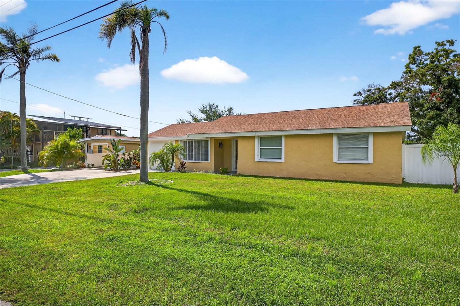 3225 W SHELL POINT RD, RUSKIN, FL, 33570