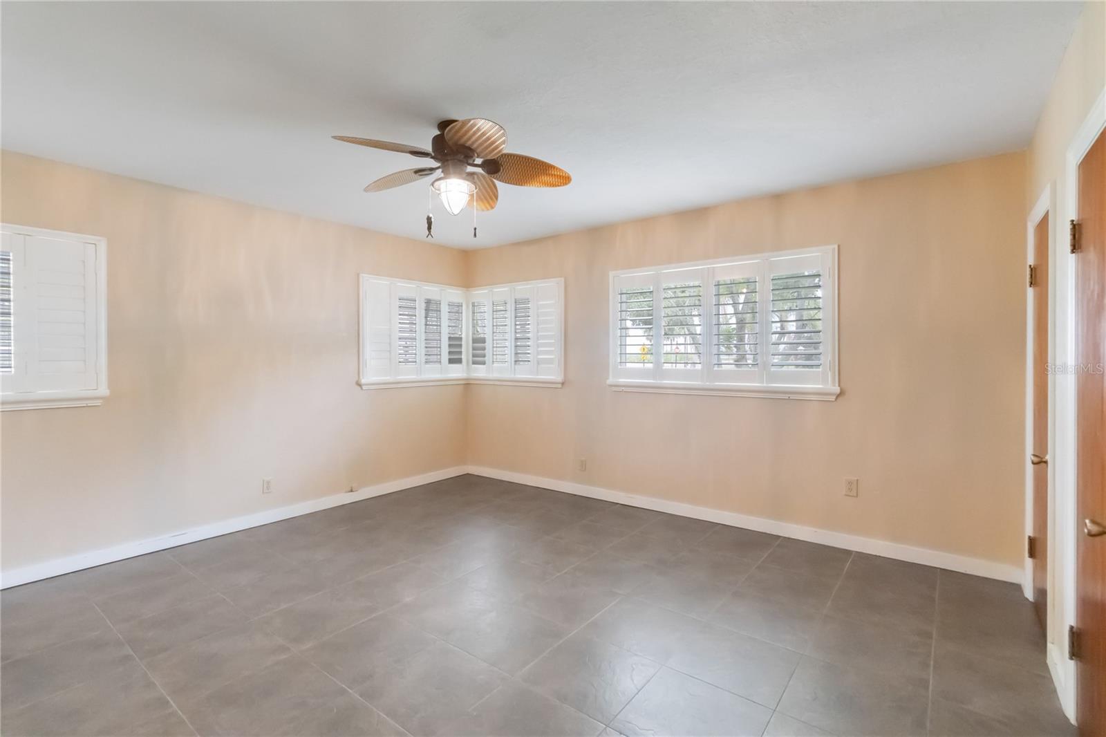 612 LAKESHORE BLVD, KISSIMMEE, FL, 34744