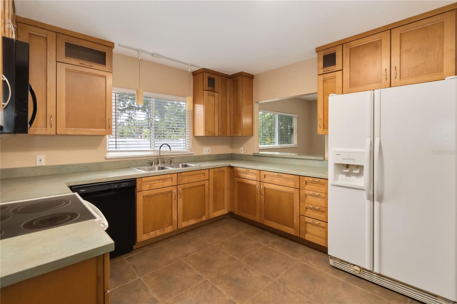 612 LAKESHORE BLVD, KISSIMMEE, FL, 34744