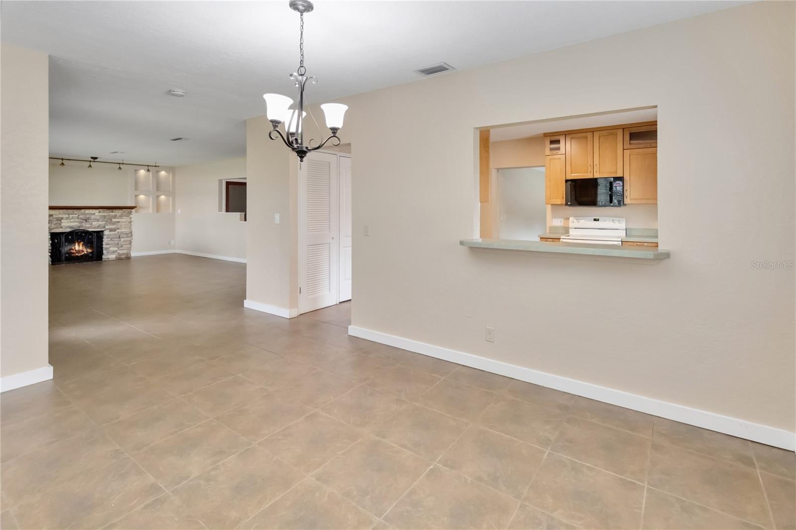 612 LAKESHORE BLVD, KISSIMMEE, FL, 34744