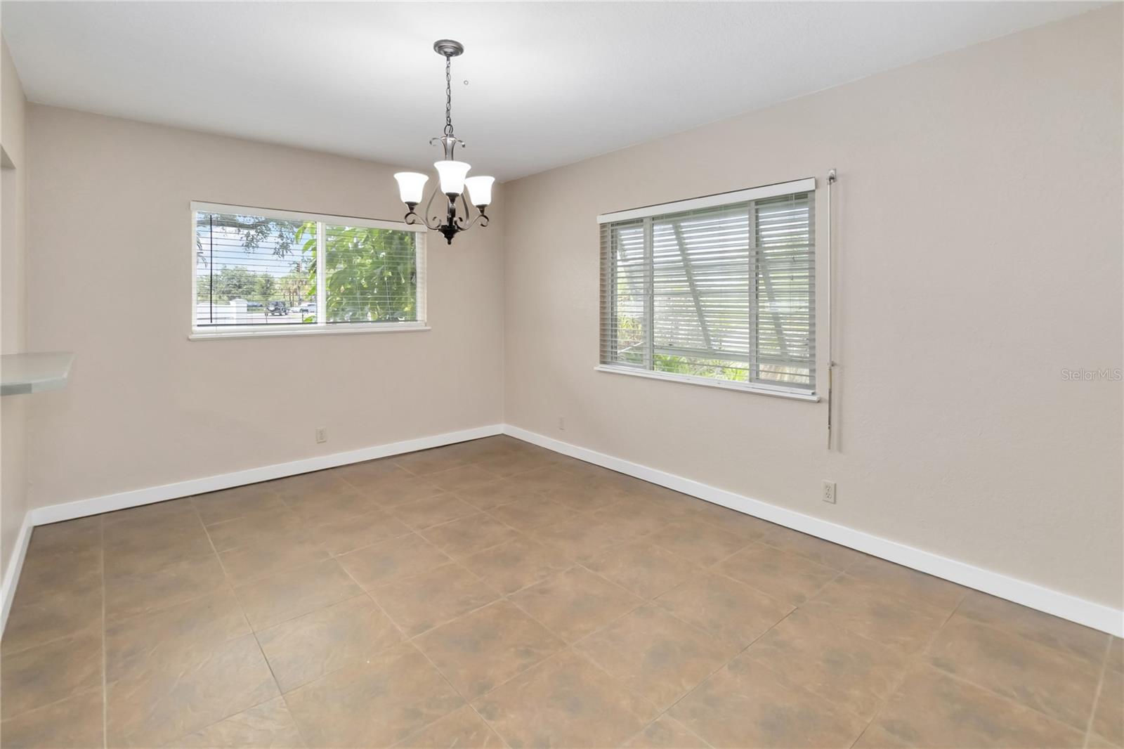 612 LAKESHORE BLVD, KISSIMMEE, FL, 34744