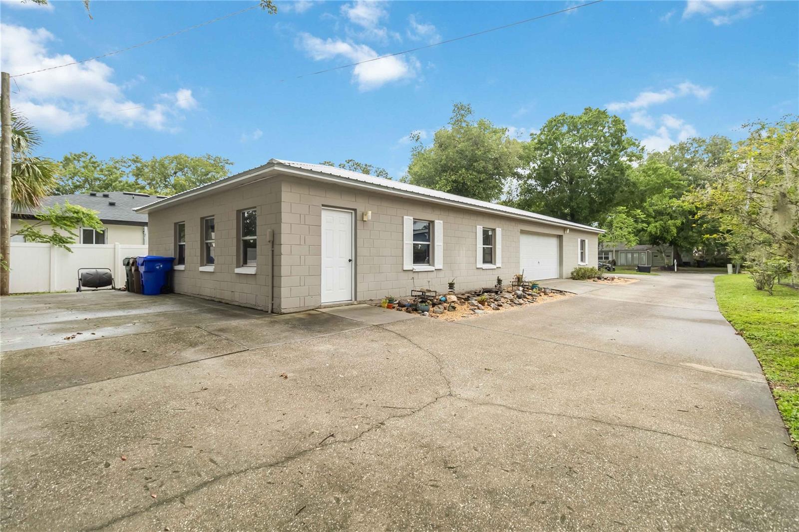 612 LAKESHORE BLVD, KISSIMMEE, FL, 34744