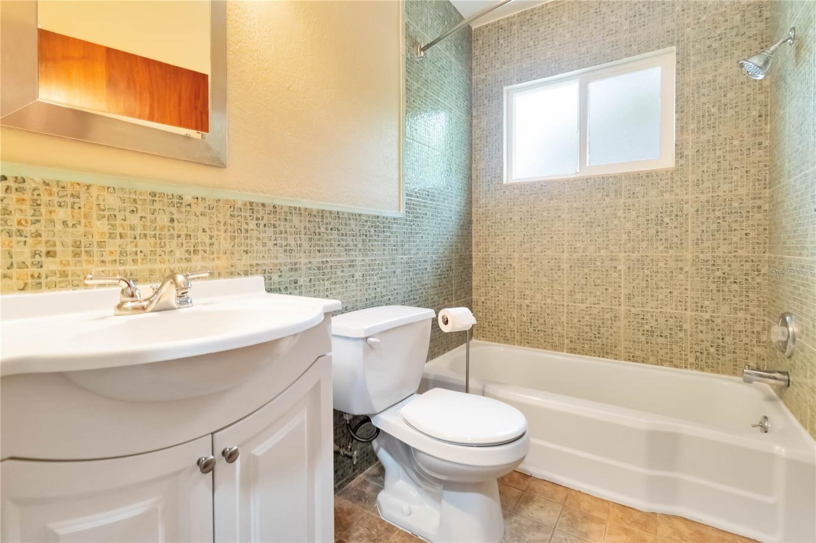 612 LAKESHORE BLVD, KISSIMMEE, FL, 34744