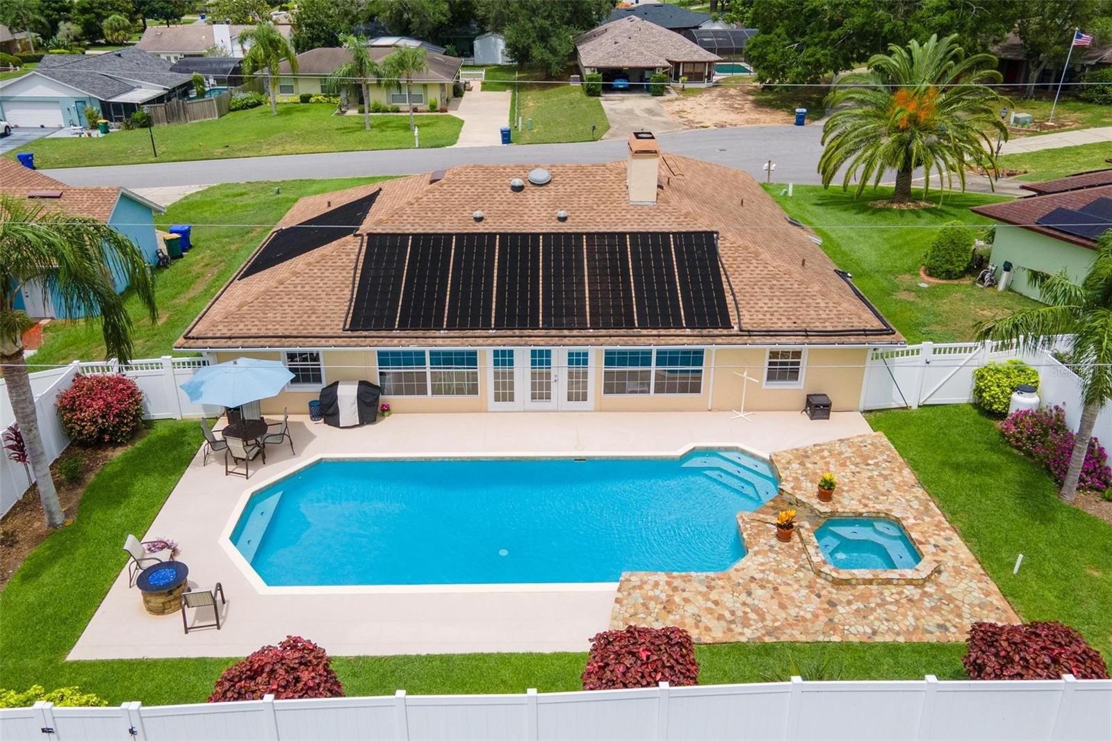 1414 COVE PL, TAVARES, FL, 32778