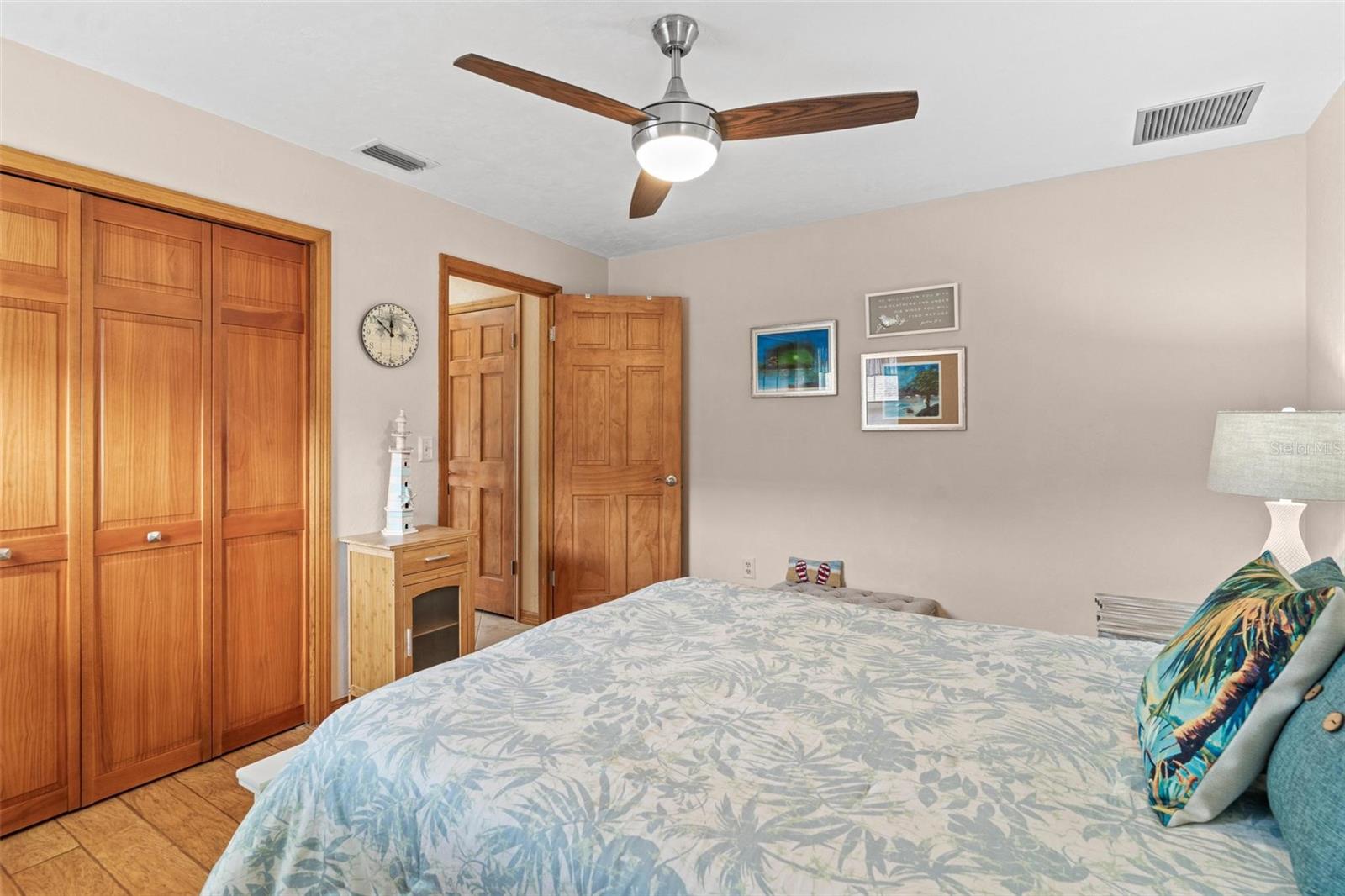 1414 COVE PL, TAVARES, FL, 32778