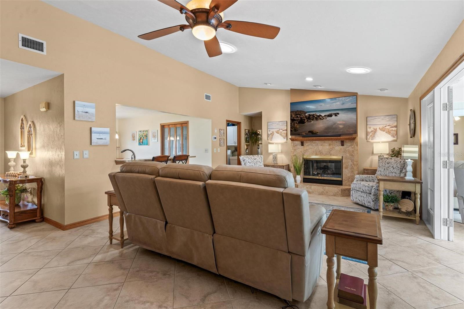 1414 COVE PL, TAVARES, FL, 32778