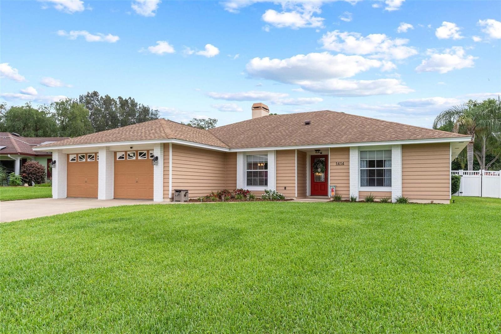 1414 COVE PL, TAVARES, FL, 32778