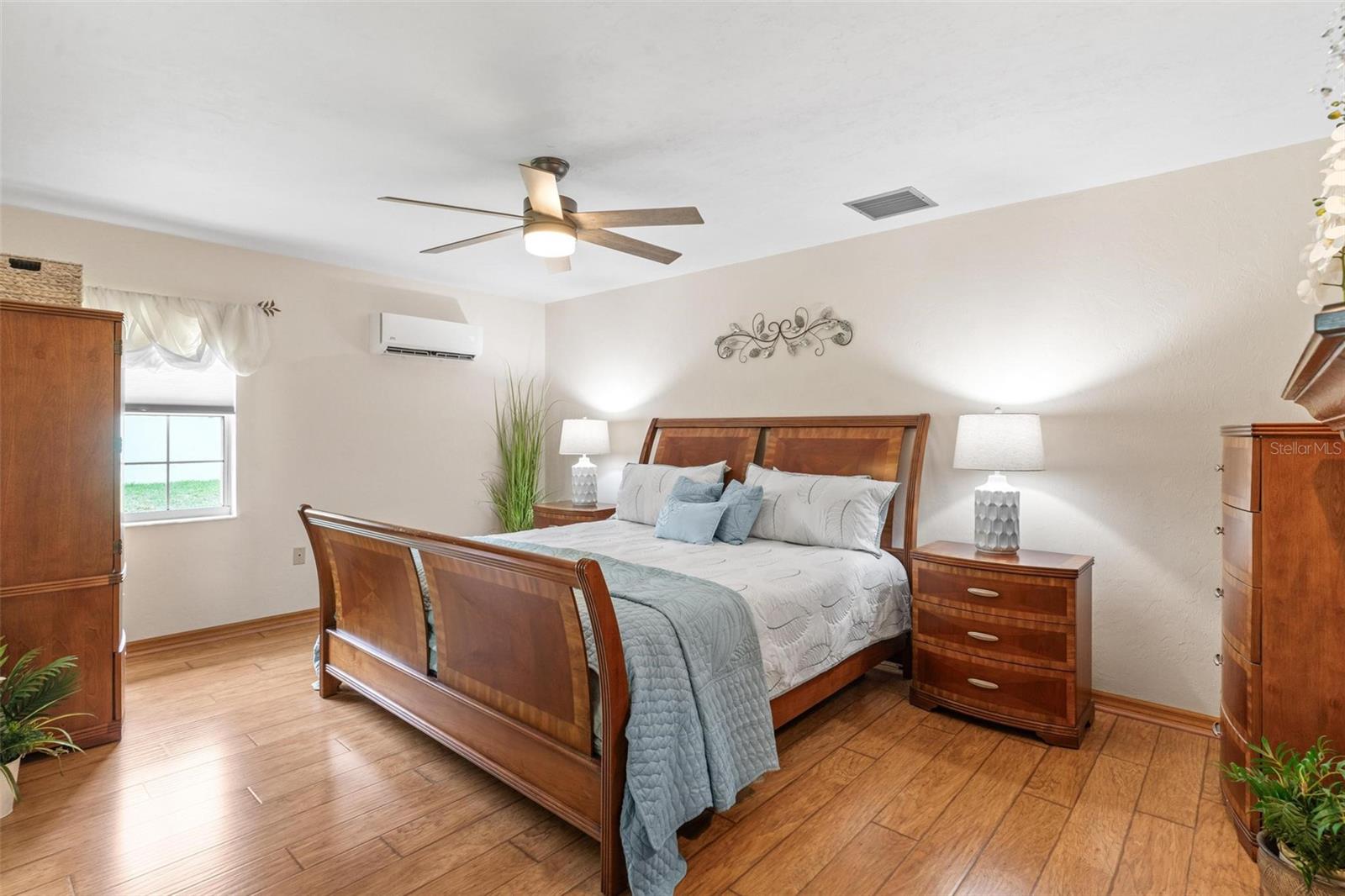 1414 COVE PL, TAVARES, FL, 32778