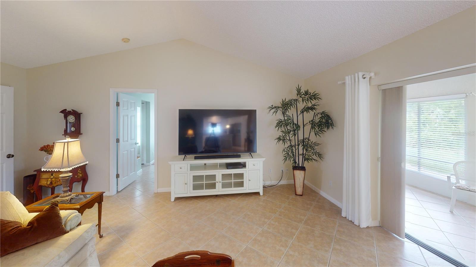 399 BLUE SPRINGS CT #203, ENGLEWOOD, FL, 34223