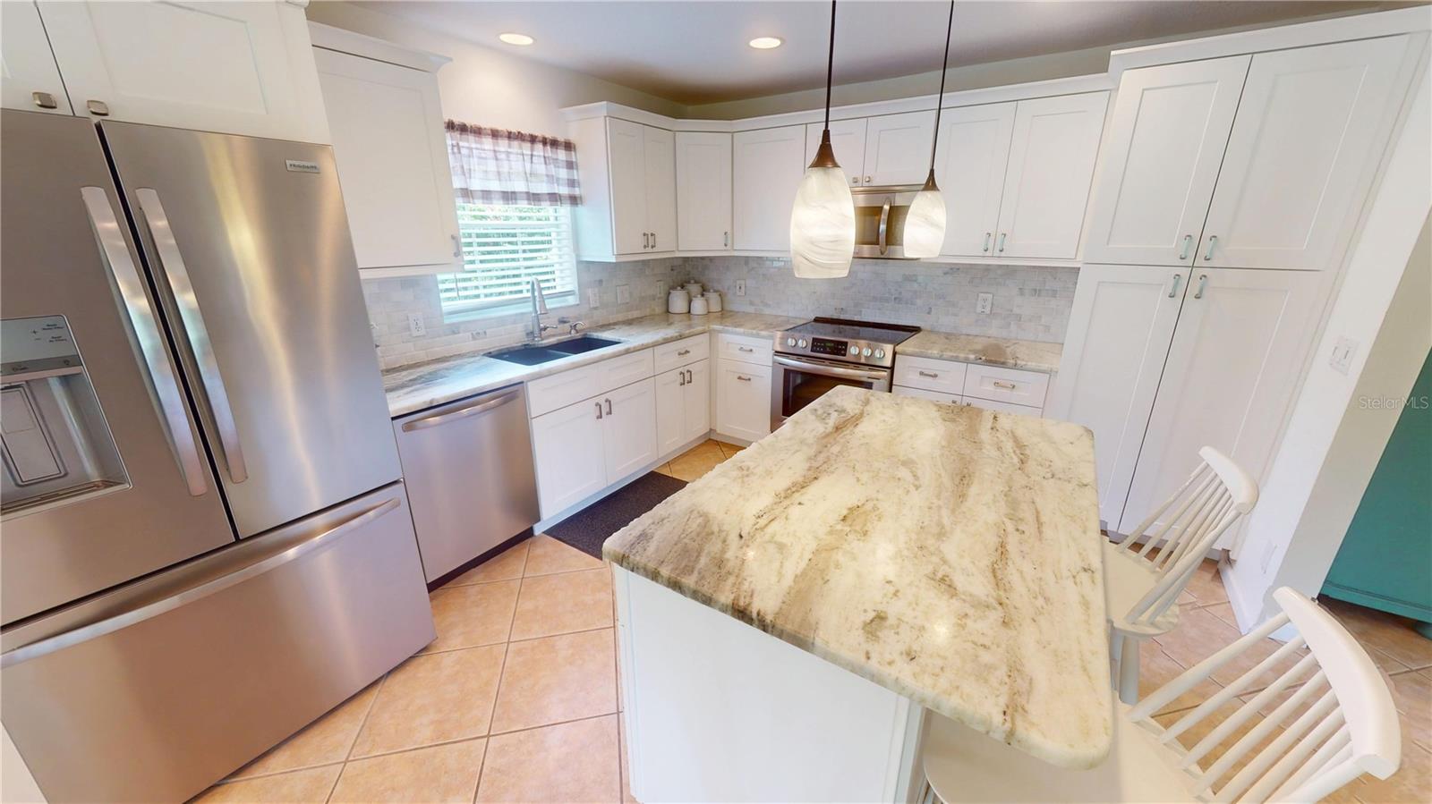 399 BLUE SPRINGS CT #203, ENGLEWOOD, FL, 34223