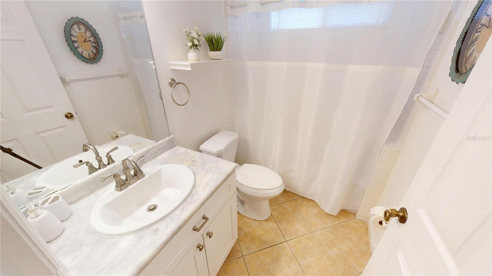 399 BLUE SPRINGS CT #203, ENGLEWOOD, FL, 34223