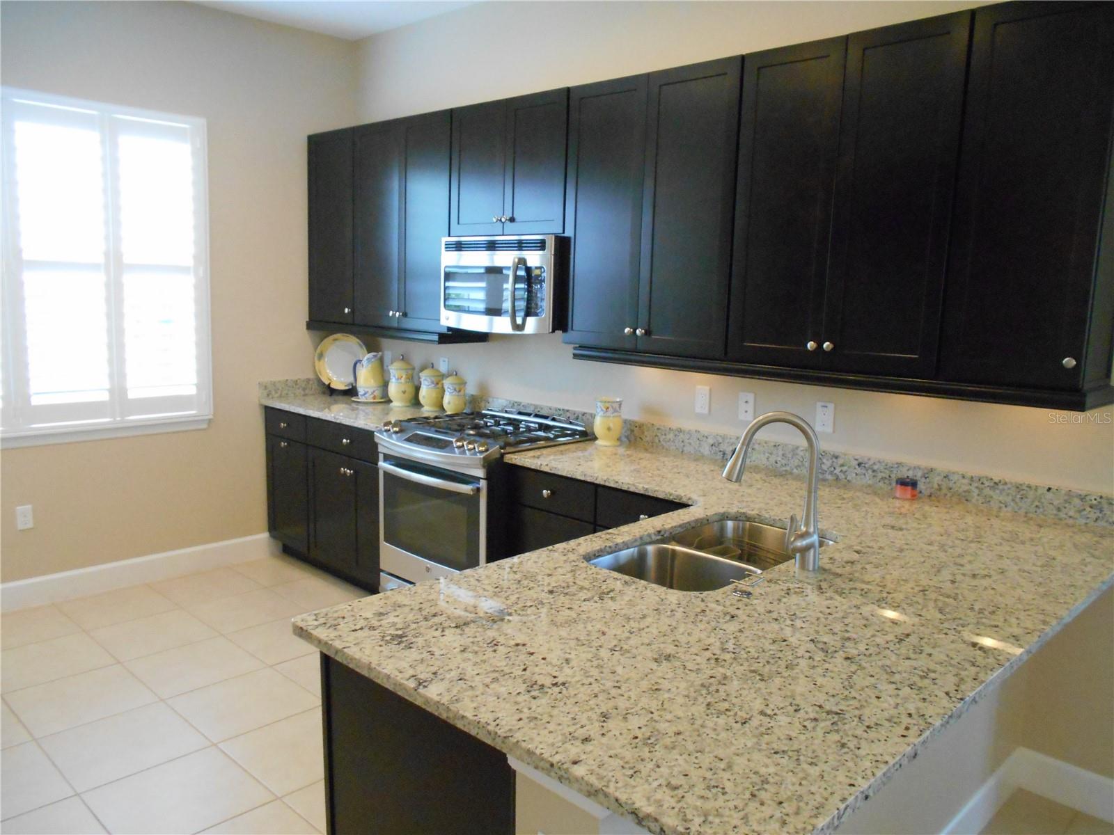 405 TISBURY CT, DELAND, FL, 32724