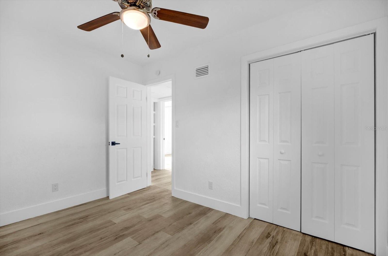 906 KENSINGTON DR, ORLANDO, FL, 32808