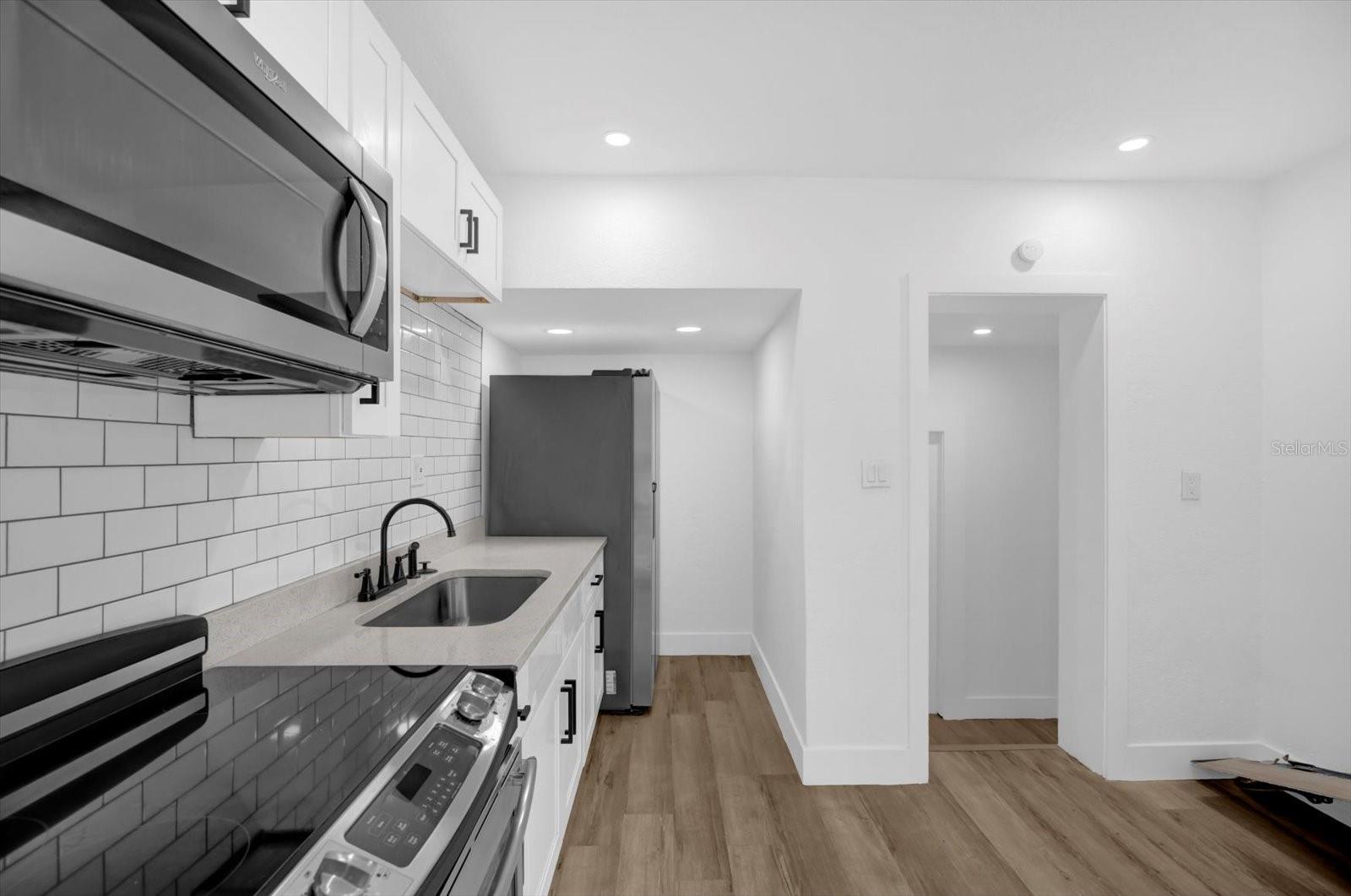 906 KENSINGTON DR, ORLANDO, FL, 32808