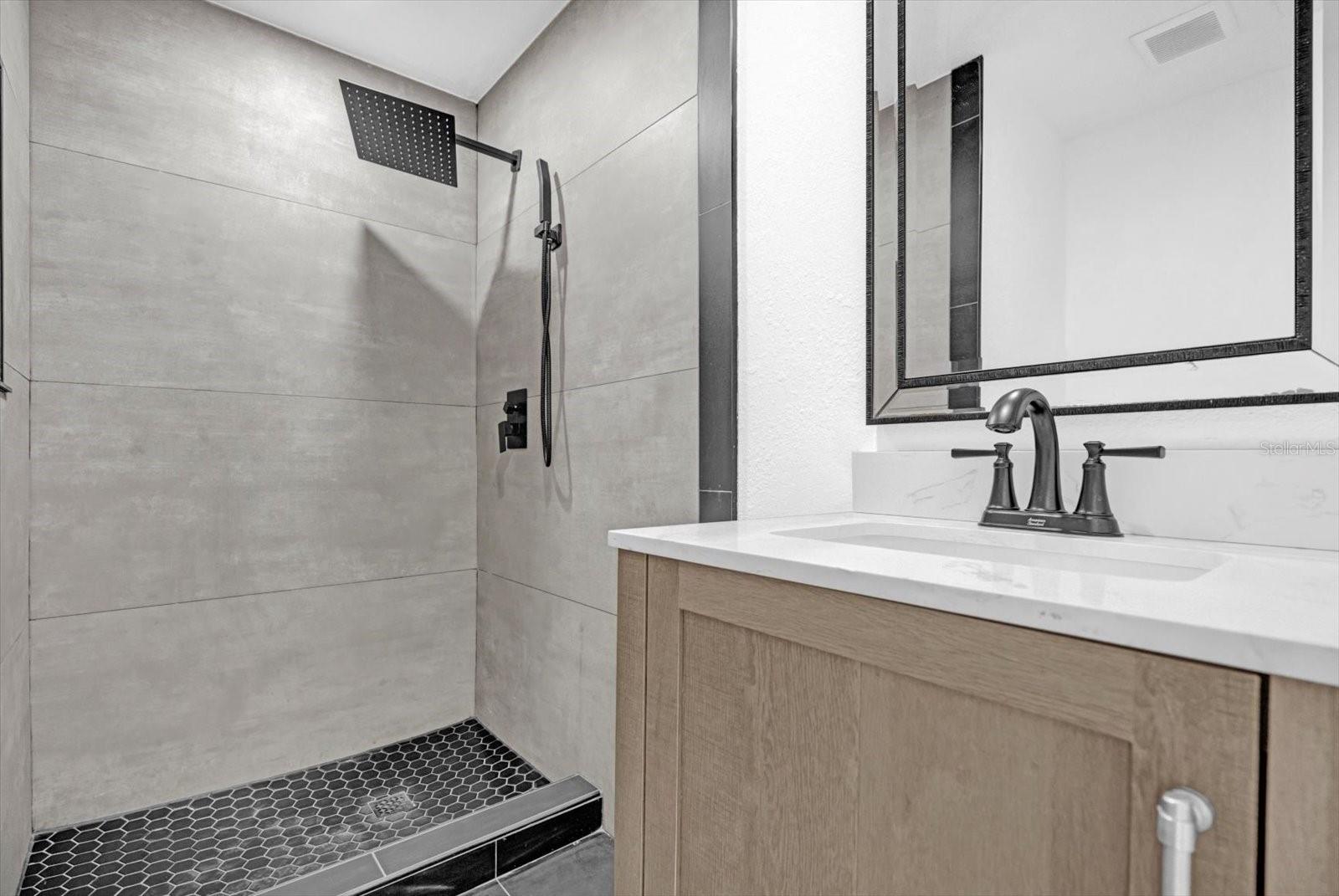 906 KENSINGTON DR, ORLANDO, FL, 32808