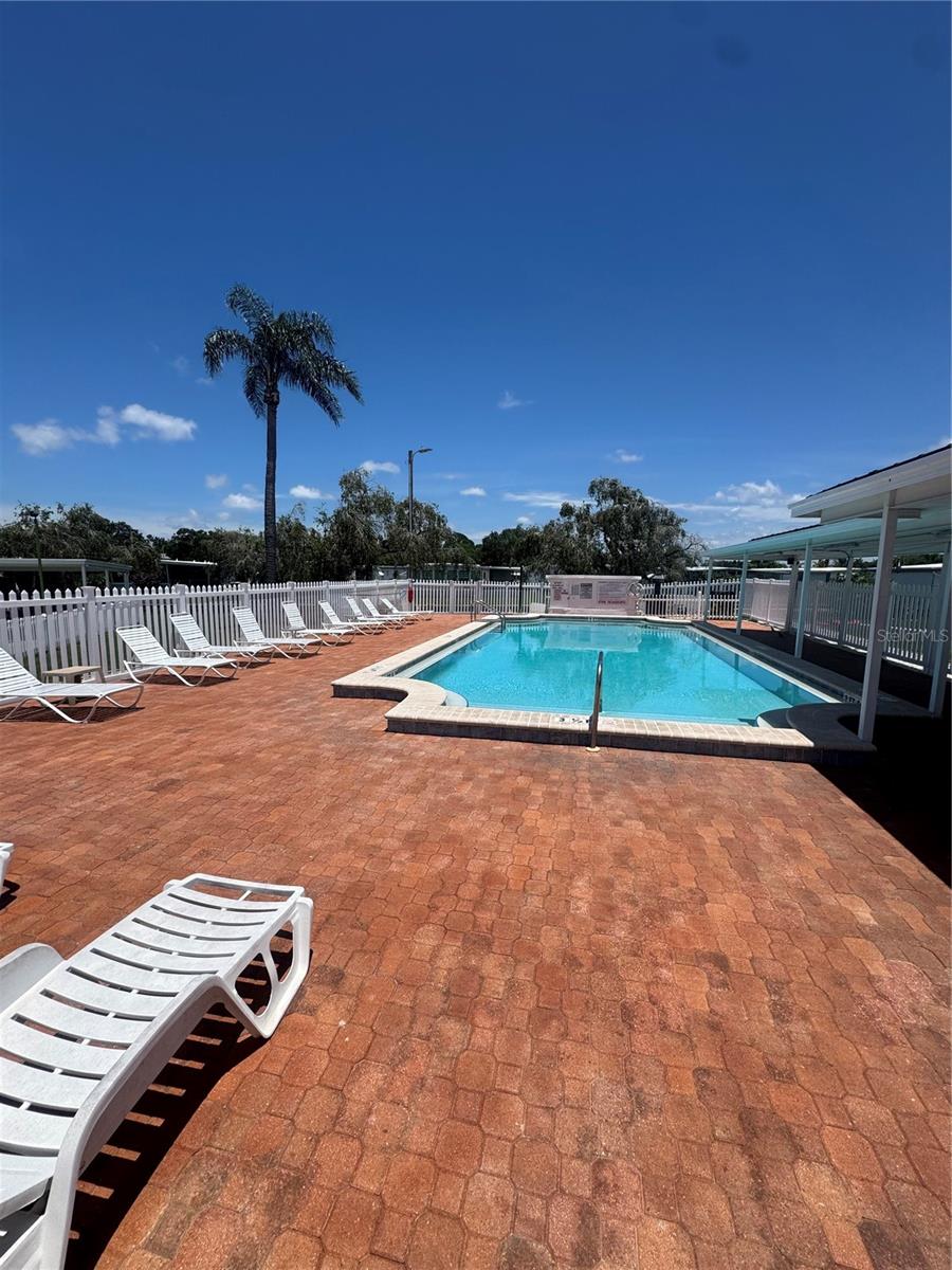 10213 S LAKE DR #169, LARGO, FL, 33773