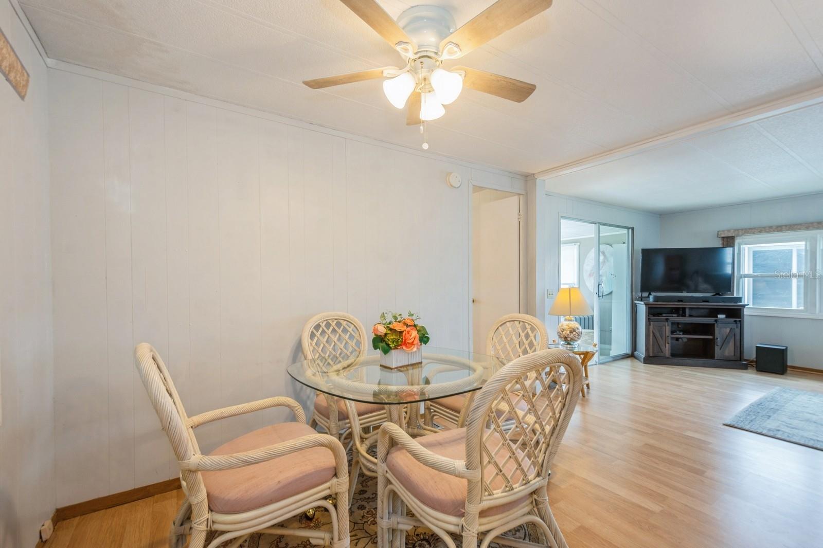 10213 S LAKE DR #169, LARGO, FL, 33773