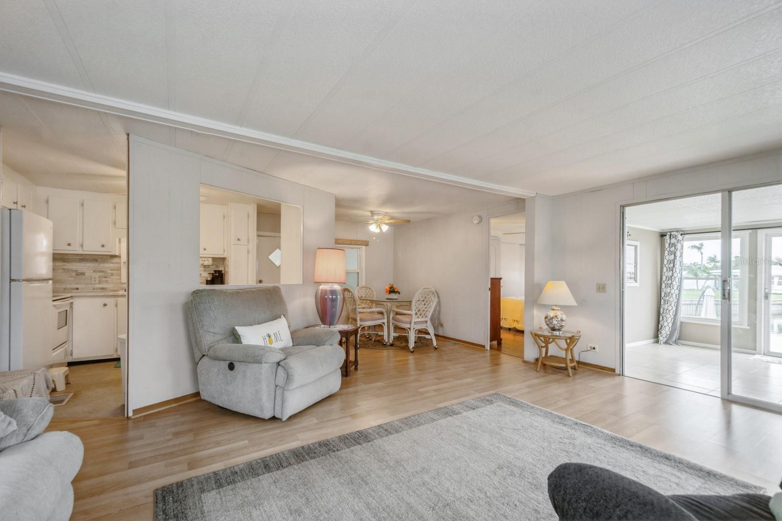 10213 S LAKE DR #169, LARGO, FL, 33773