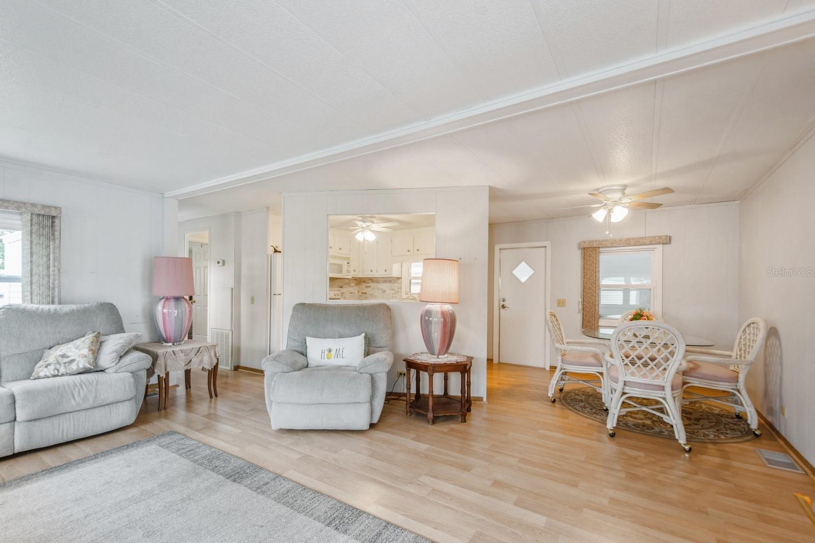 10213 S LAKE DR #169, LARGO, FL, 33773