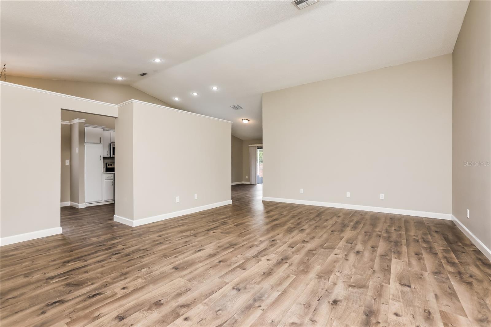 616 CHARING CROSS CT, LAKE MARY, FL, 32746