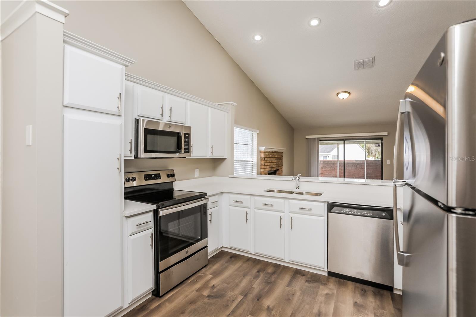 616 CHARING CROSS CT, LAKE MARY, FL, 32746