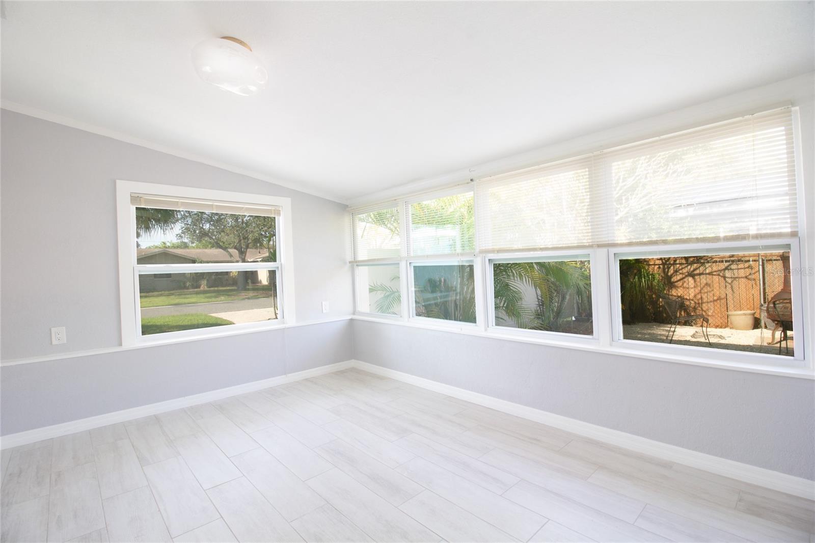 1835 MICHIGAN AVE NE, ST PETERSBURG, FL, 33703