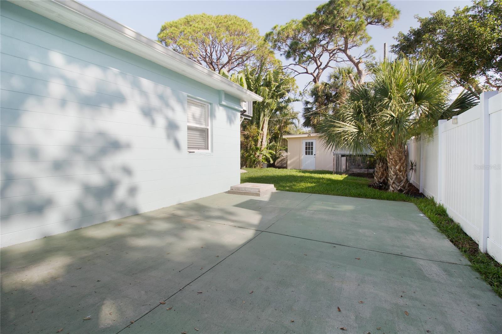 1835 MICHIGAN AVE NE, ST PETERSBURG, FL, 33703