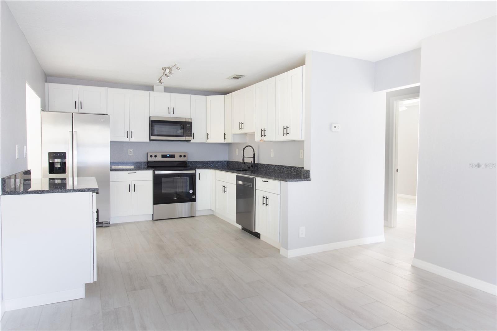 1835 MICHIGAN AVE NE, ST PETERSBURG, FL, 33703