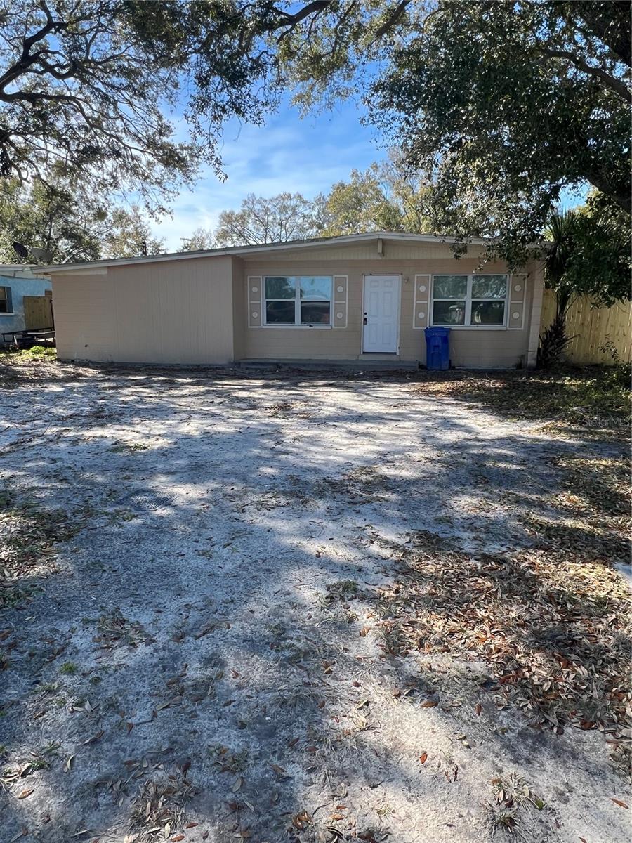 8507 GRAPEFRUIT AVE, TAMPA, FL, 33619