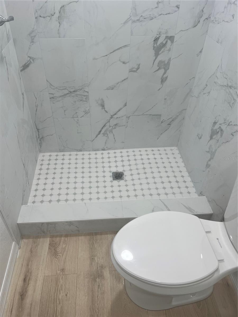 8507 GRAPEFRUIT AVE, TAMPA, FL, 33619