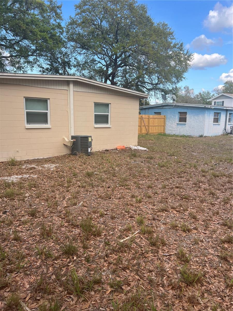 8507 GRAPEFRUIT AVE, TAMPA, FL, 33619