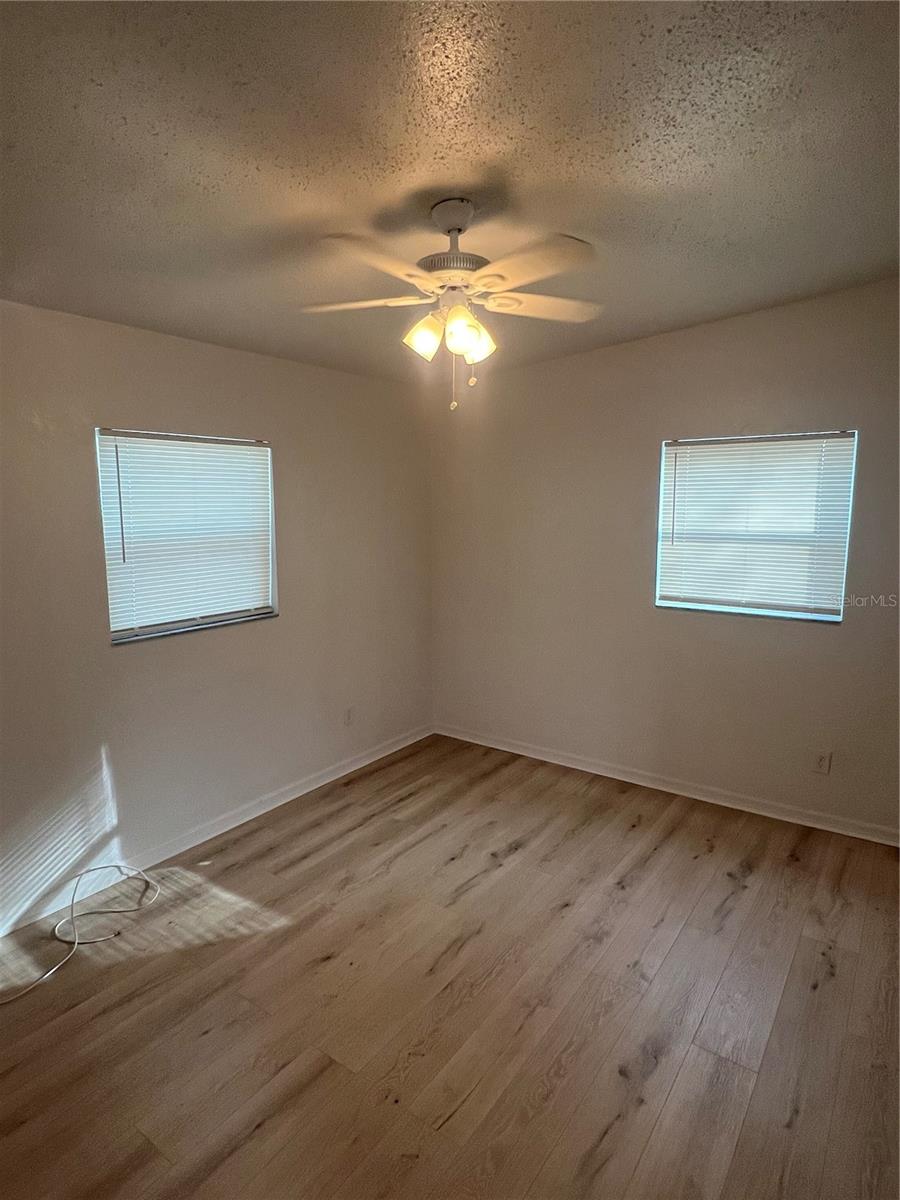 8507 GRAPEFRUIT AVE, TAMPA, FL, 33619