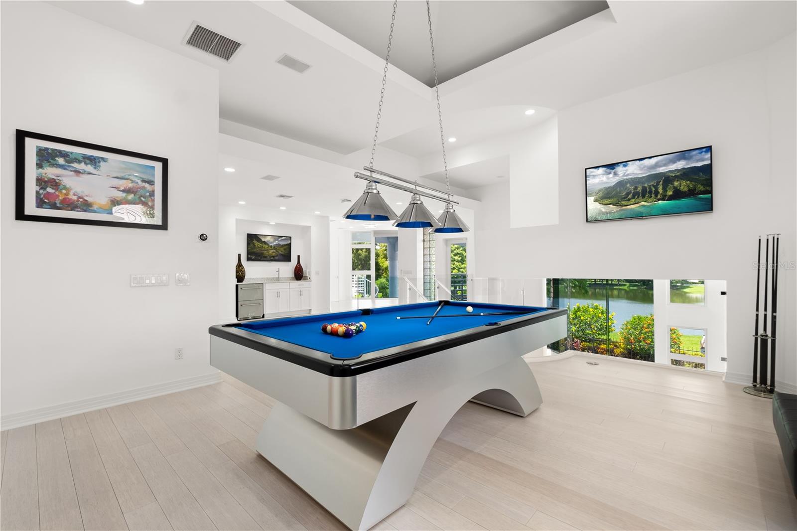 O6315245 Property Photo