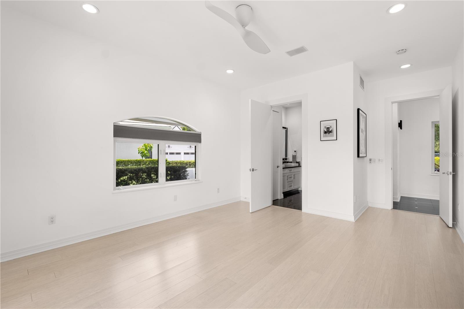 O6315245 Property Photo