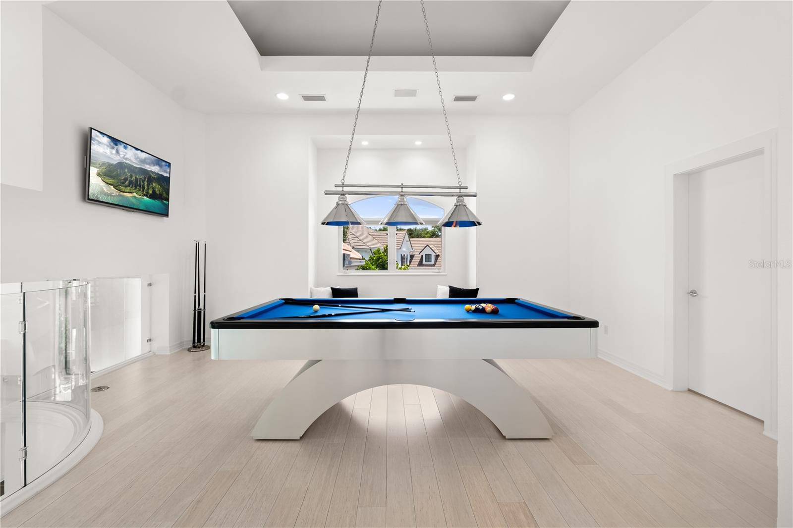 O6315245 Property Photo