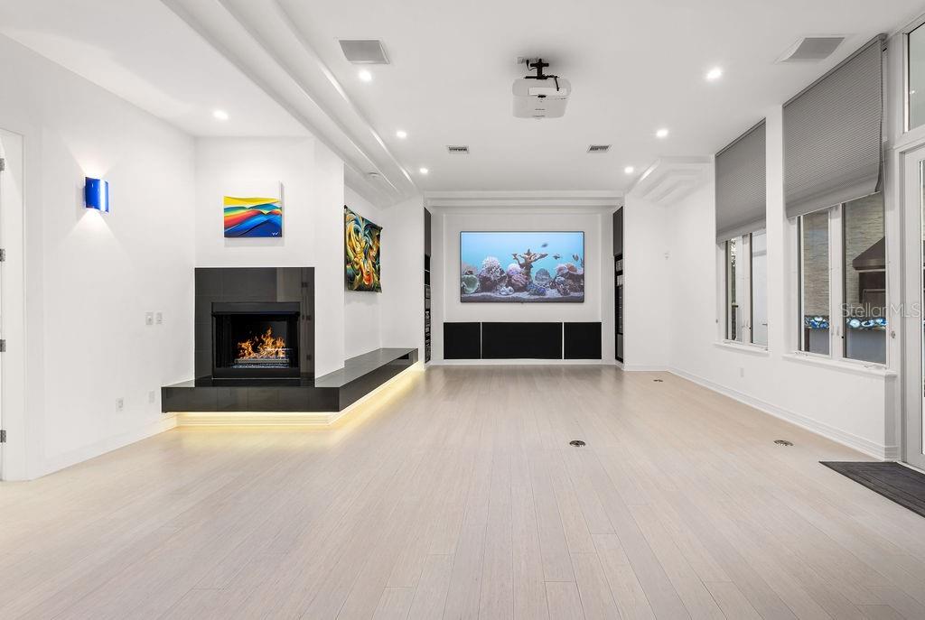 O6315245 Property Photo