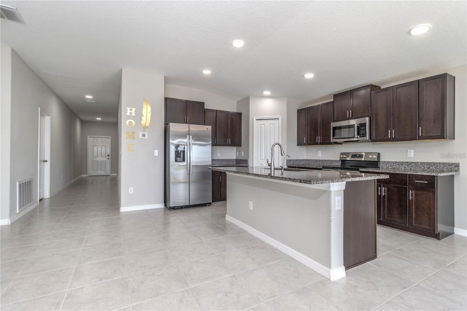 1020 ANCHOR BEND DR, RUSKIN, FL, 33570