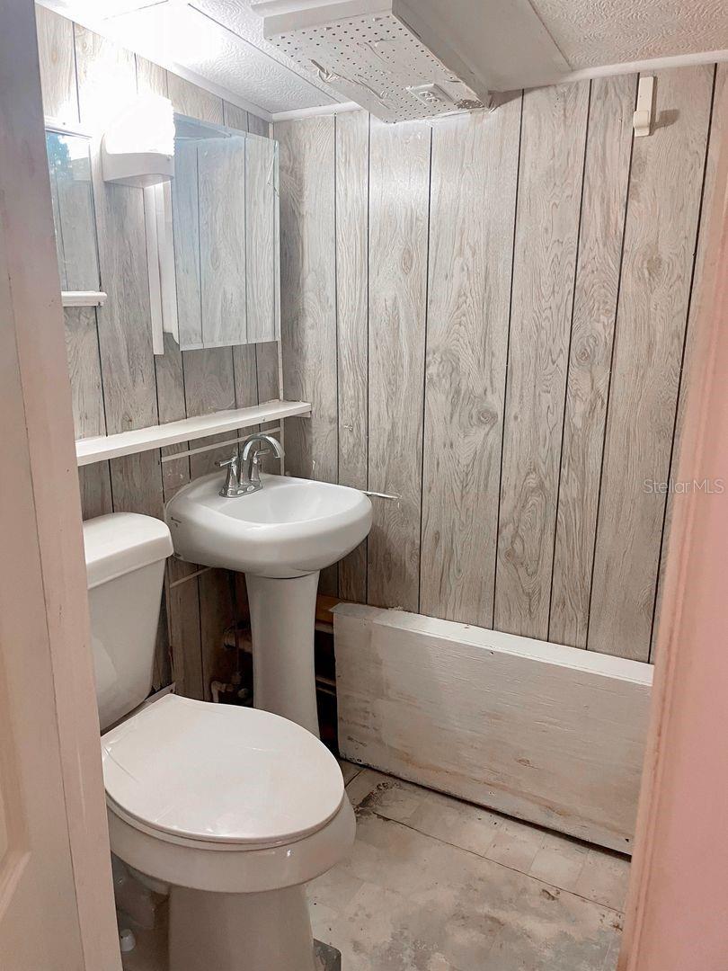 1225 E 142ND AVE #C, TAMPA, FL, 33613