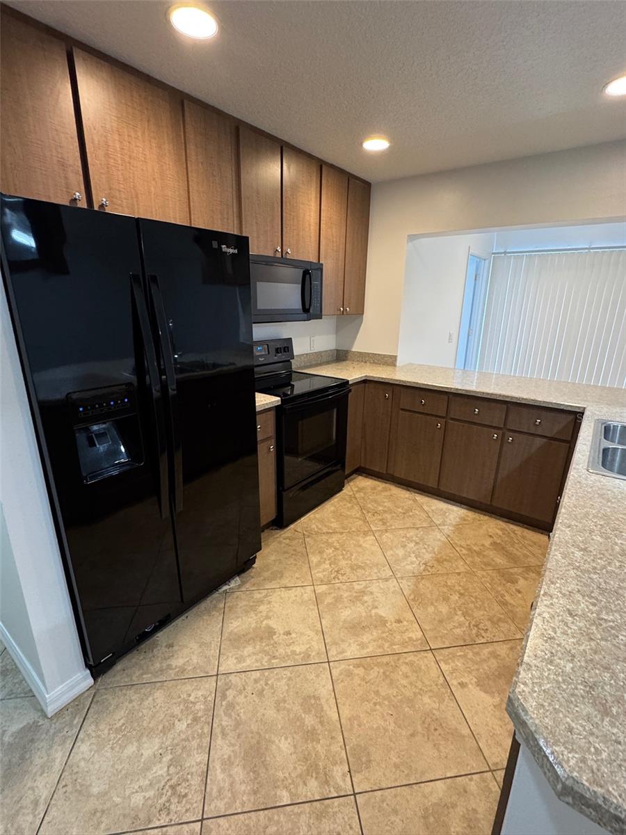 2963-2963 WALNUT CT, LEESBURG, FL, 34748