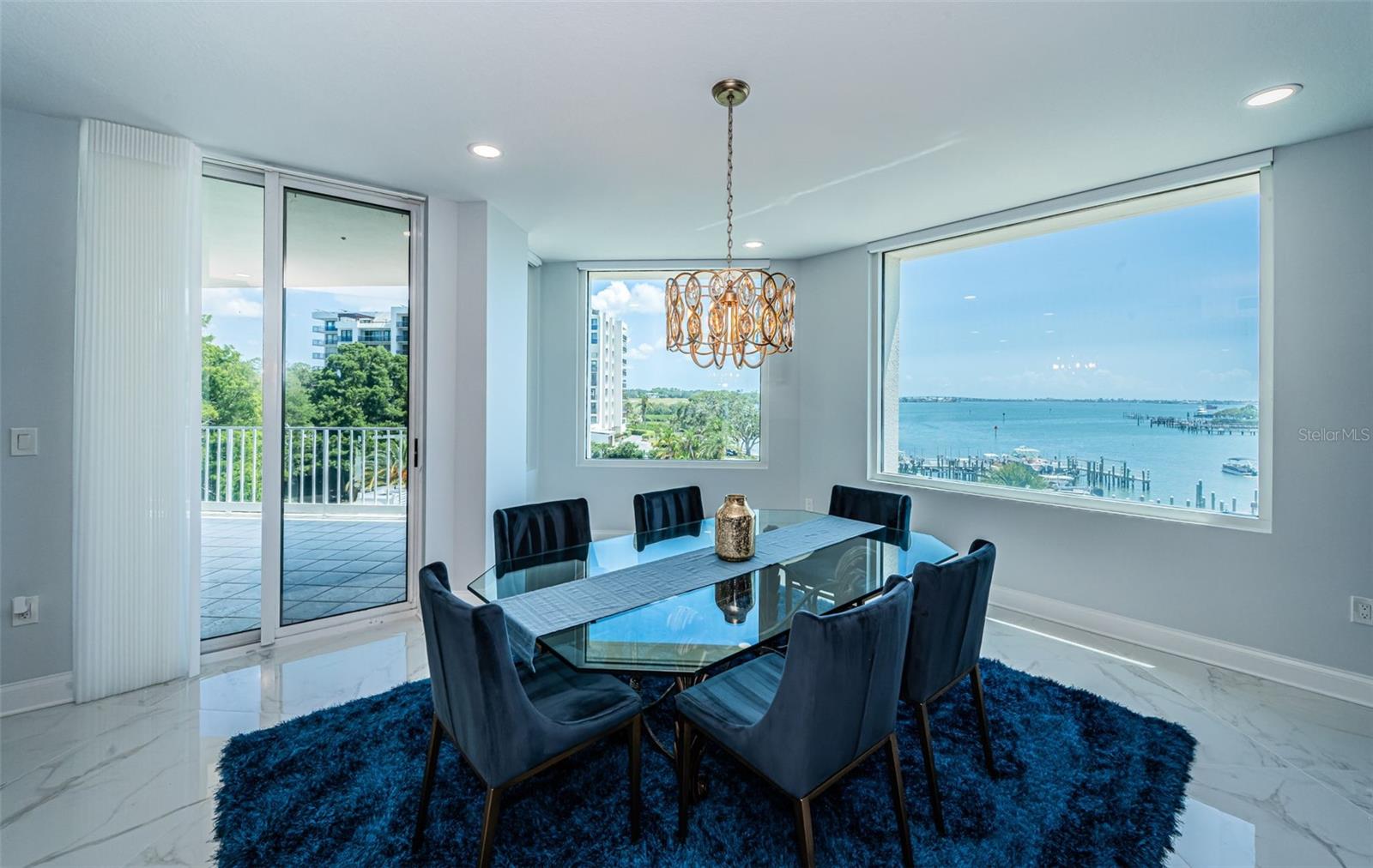 1 SEASIDE LN #302, BELLEAIR, FL, 33756