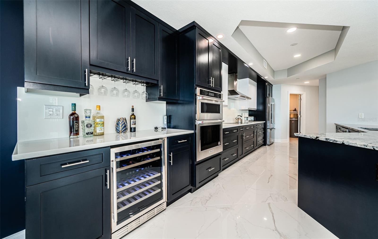 1 SEASIDE LN #302, BELLEAIR, FL, 33756