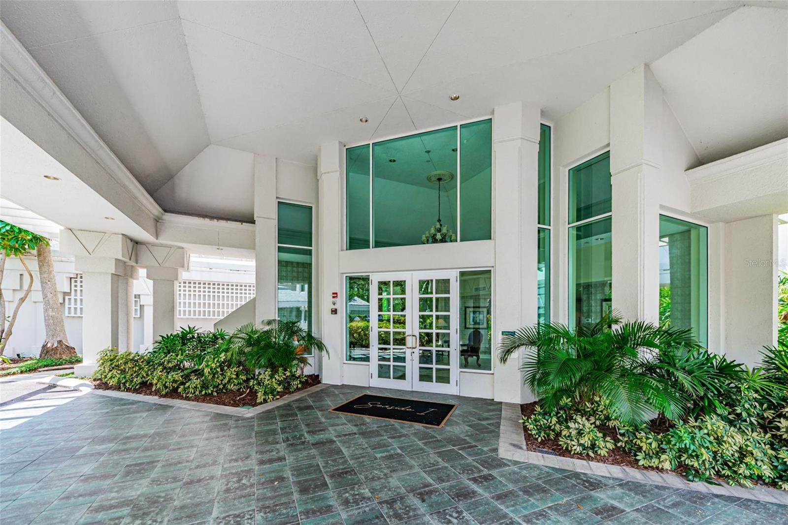 1 SEASIDE LN #302, BELLEAIR, FL, 33756