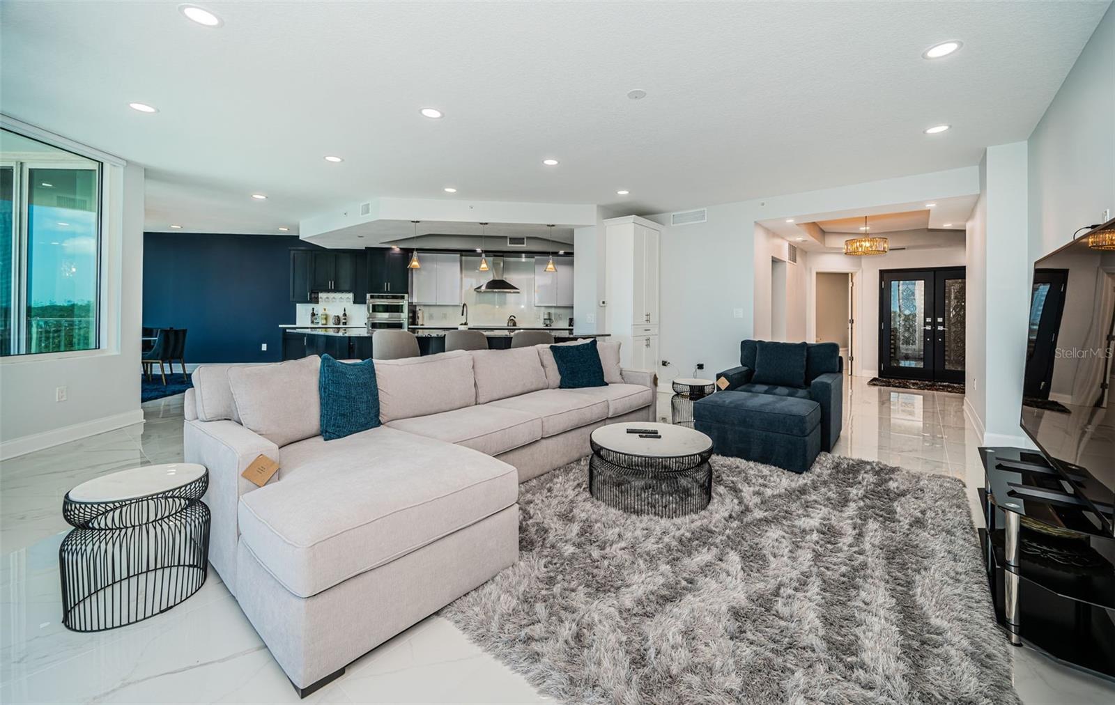 1 SEASIDE LN #302, BELLEAIR, FL, 33756